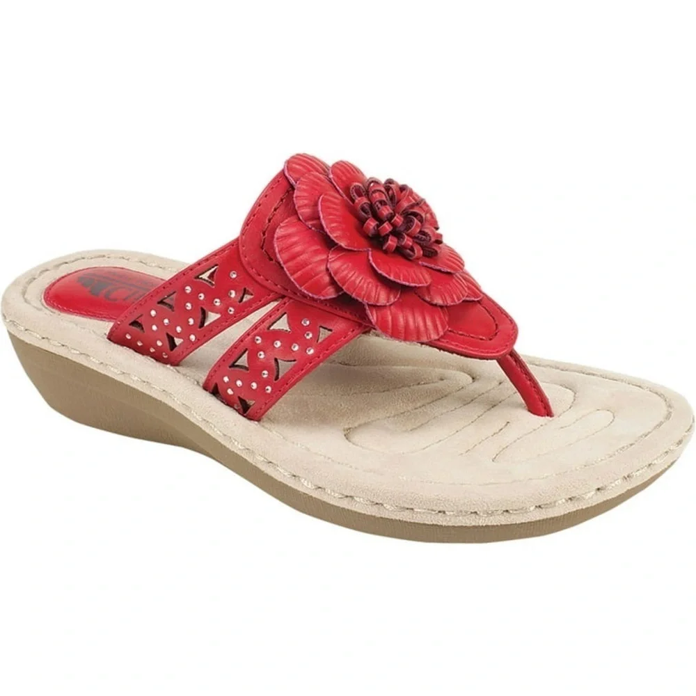 Women's Cliffs by White Mountain Cynthia Thong Sandal Berry Red Smooth